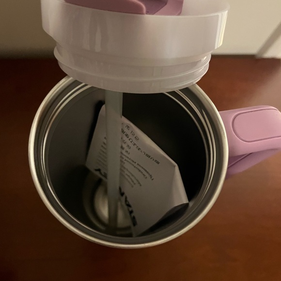 NEVER USED. Stanley 30 oz Quencher H2.0 Tumbler in lilac. - Picture 3 of 4